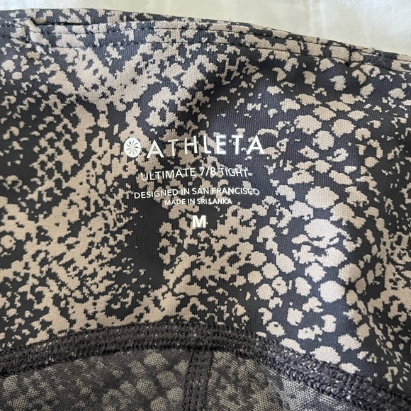 Athleta Ultimate 7/8 Tight Snakeskin Leggings - Picture 2 of 3